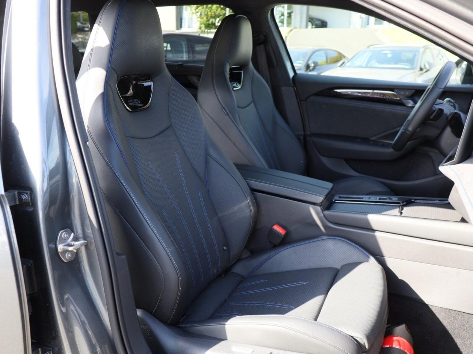 Volkswagen Passat – Bild 7