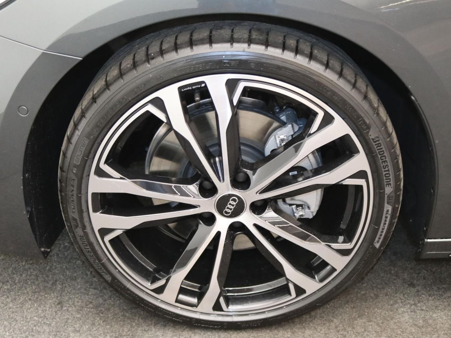Bild über Audi A5 Avant TFSI 150 kW S tronic - für weitere Informationen kontaktieren Sie den Audi Partner