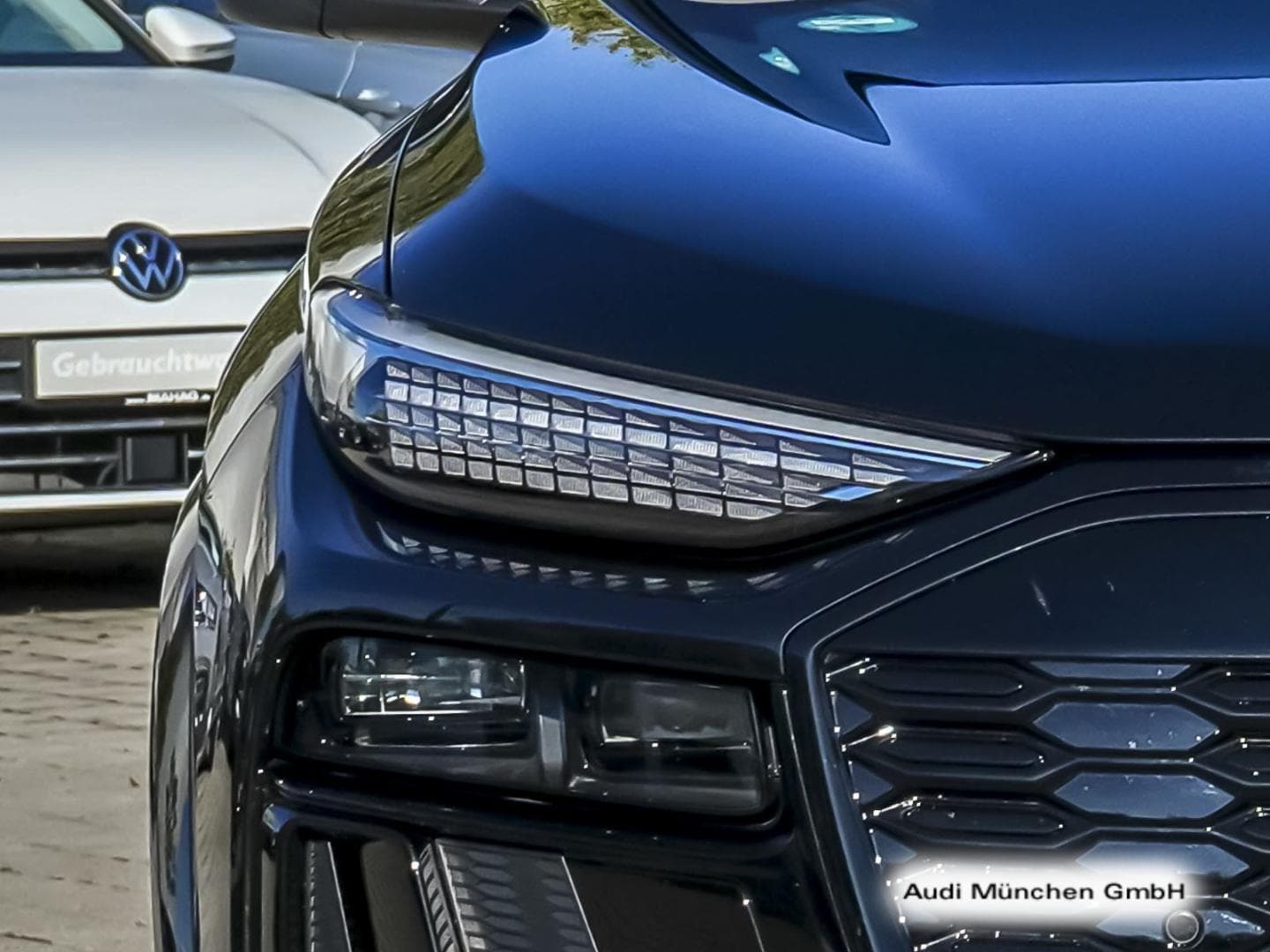 Bild über Audi Q6 SUV e-tron e-tron performance 225 kW - für weitere Informationen kontaktieren Sie den Audi Partner