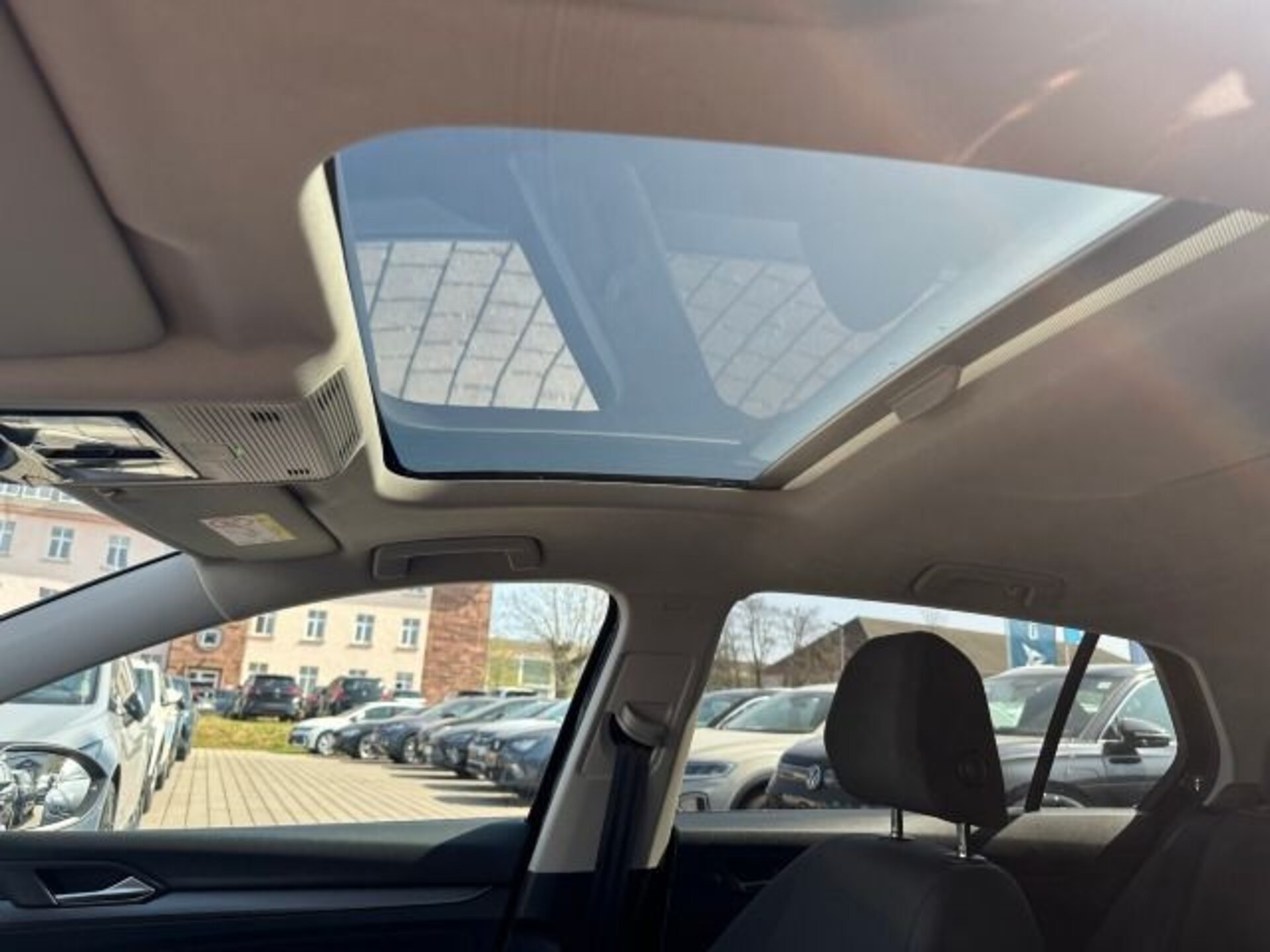 Volkswagen Golf Active