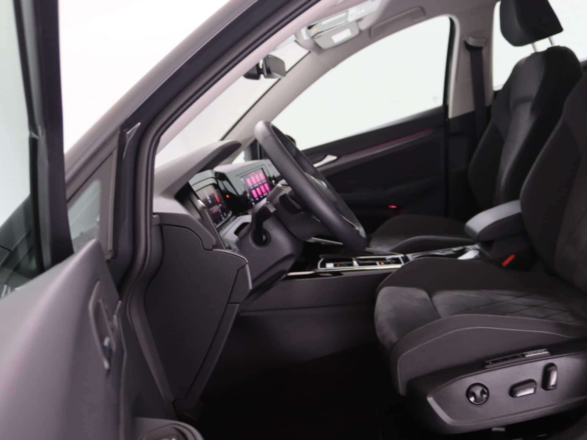Volkswagen Golf Style