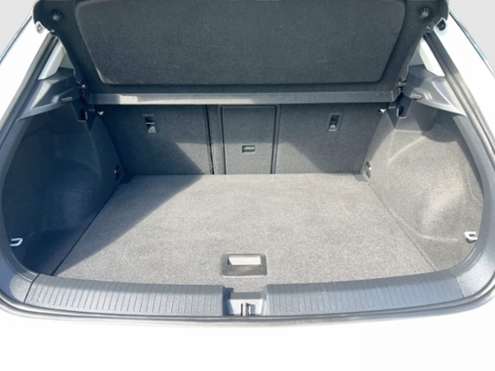 Volkswagen T-Roc Active