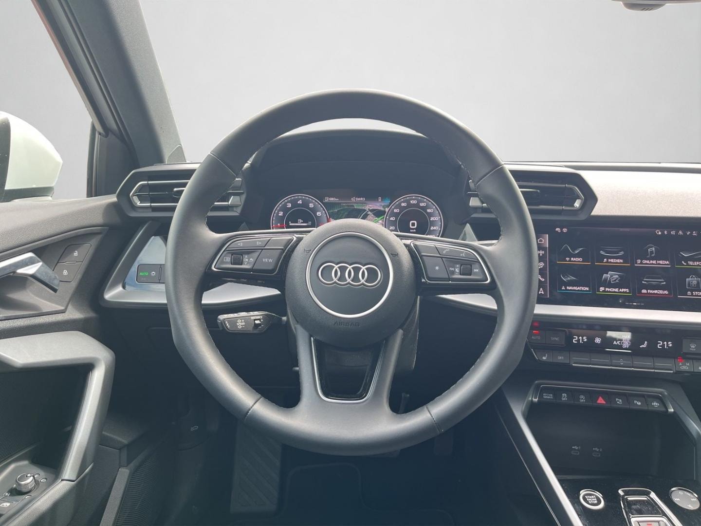Bild über Audi A3 Sportback 35 TFSI S tronic - für weitere Informationen kontaktieren Sie den Audi Partner