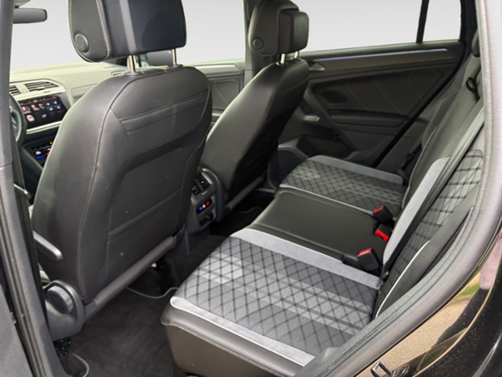 Volkswagen Tiguan – Bild 9