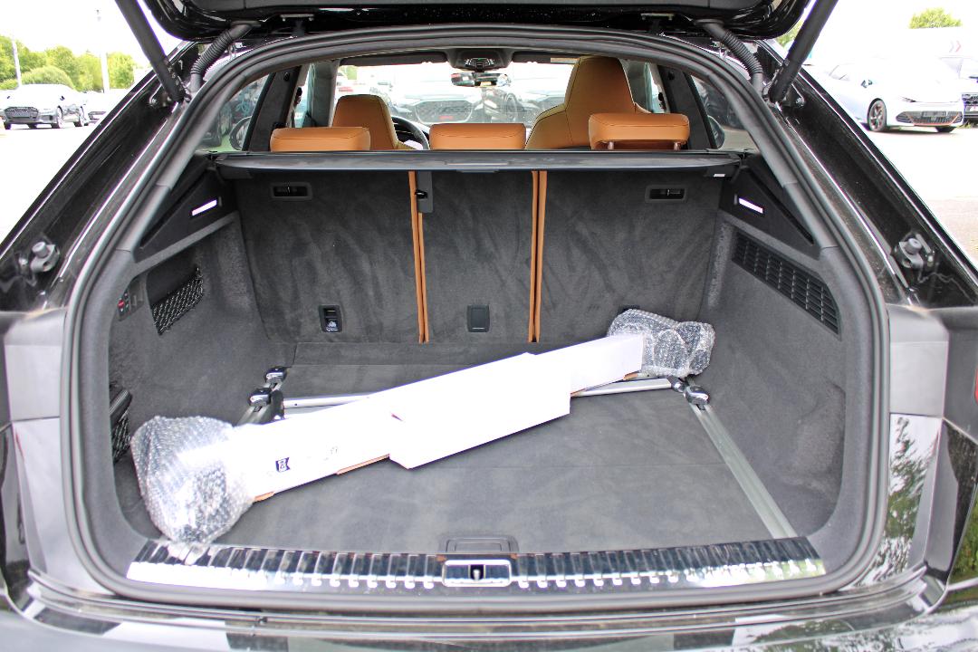 Image about Audi RS Q8 TFSI quattro tiptronic