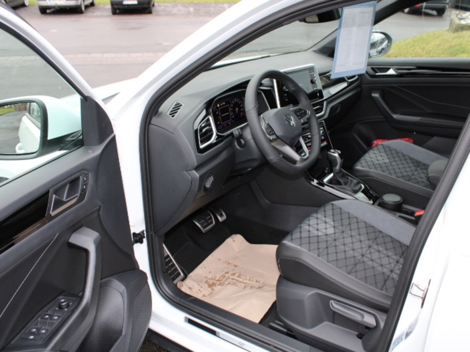 Volkswagen T-Roc – Bild 9
