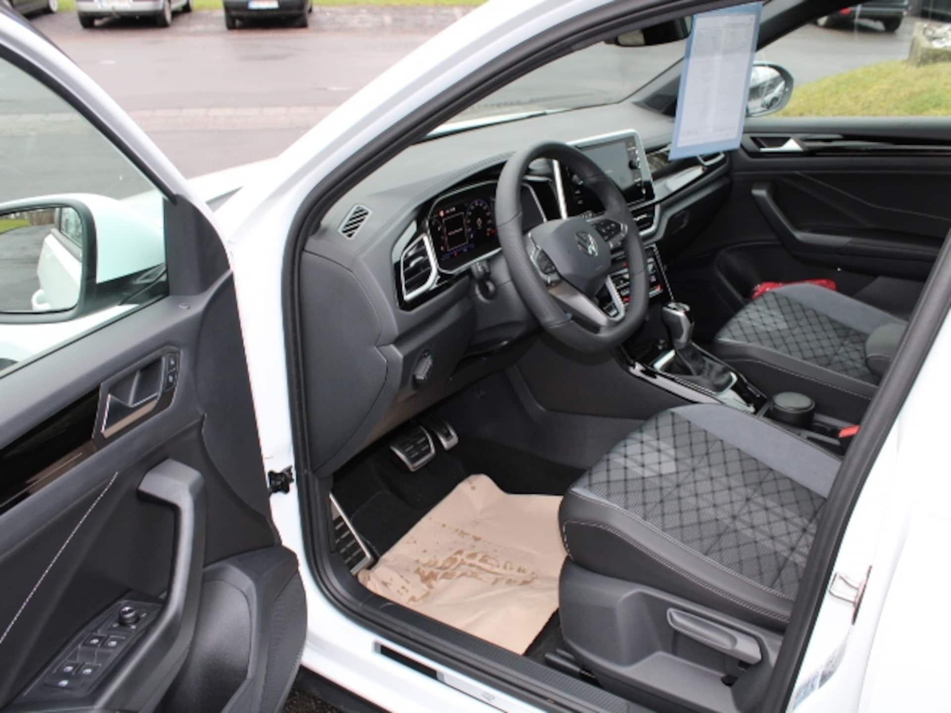 Volkswagen T-Roc R-Line
