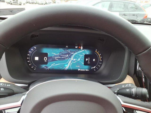 2026 Volvo XC60 Plus - Photo 17