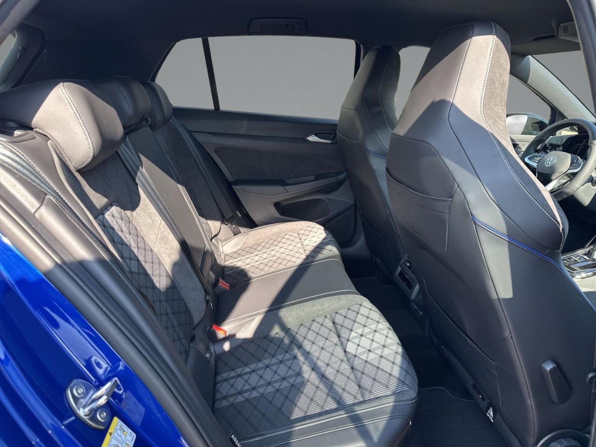 Volkswagen Golf R-Line