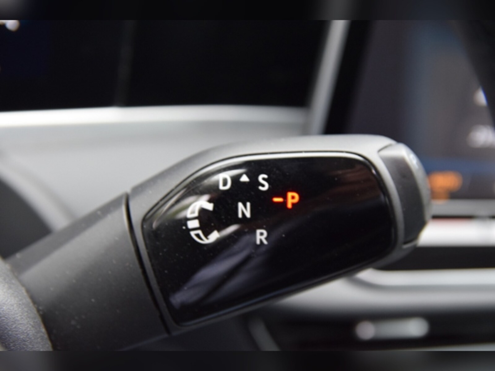 Volkswagen Passat – Bild 14