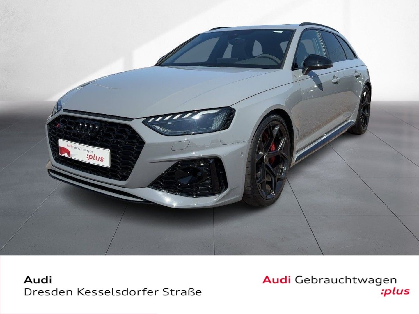 Bild über Audi RS 4 Avant TFSI quattro tiptronic - für weitere Informationen kontaktieren Sie den Audi Partner