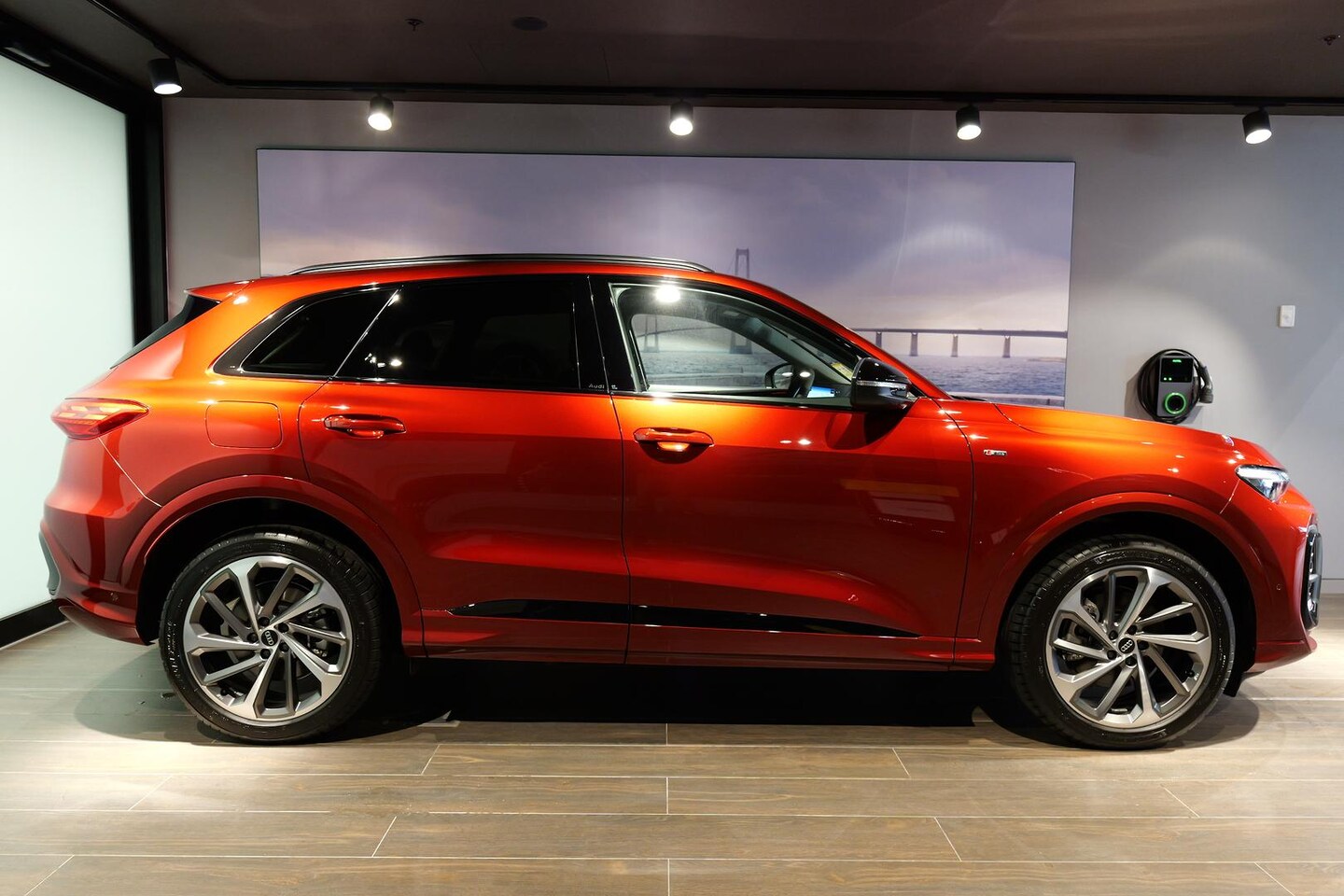 Image about Audi Q5 SUV TFSI 150 kW