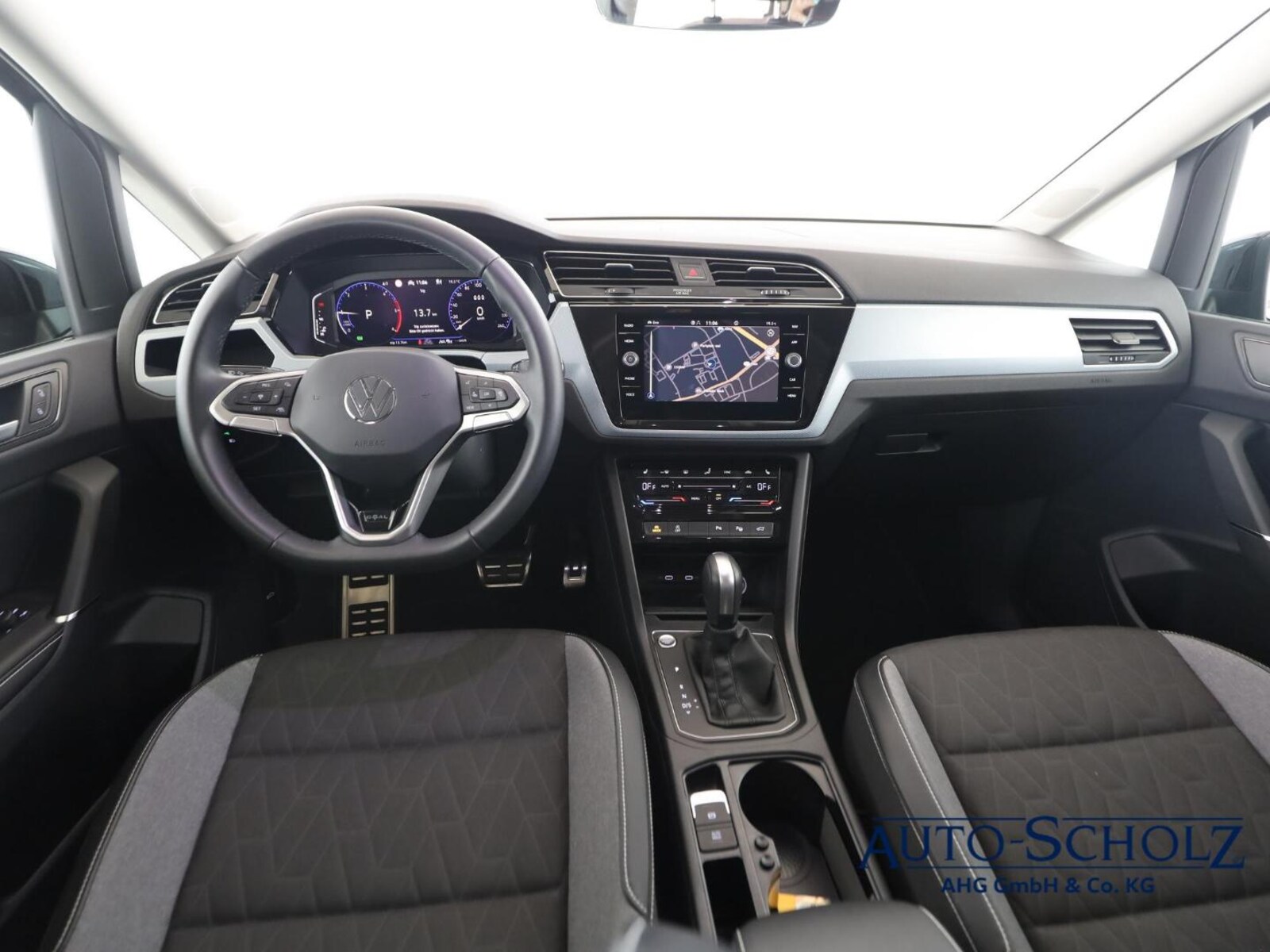 Volkswagen Touran – Bild 12