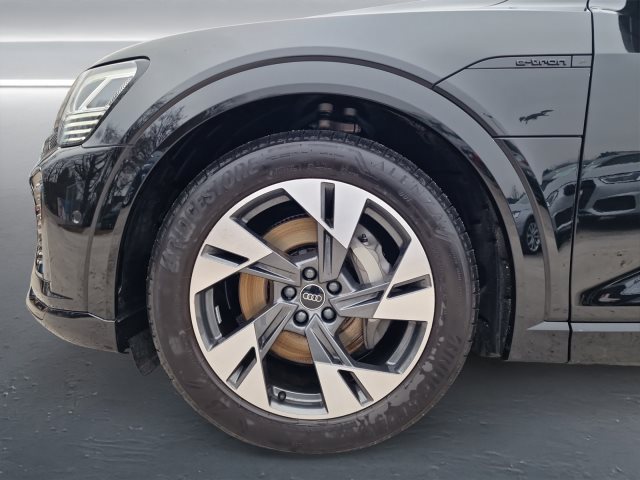 Image about Audi Q8 e-tron S line 55 e-tron quattro