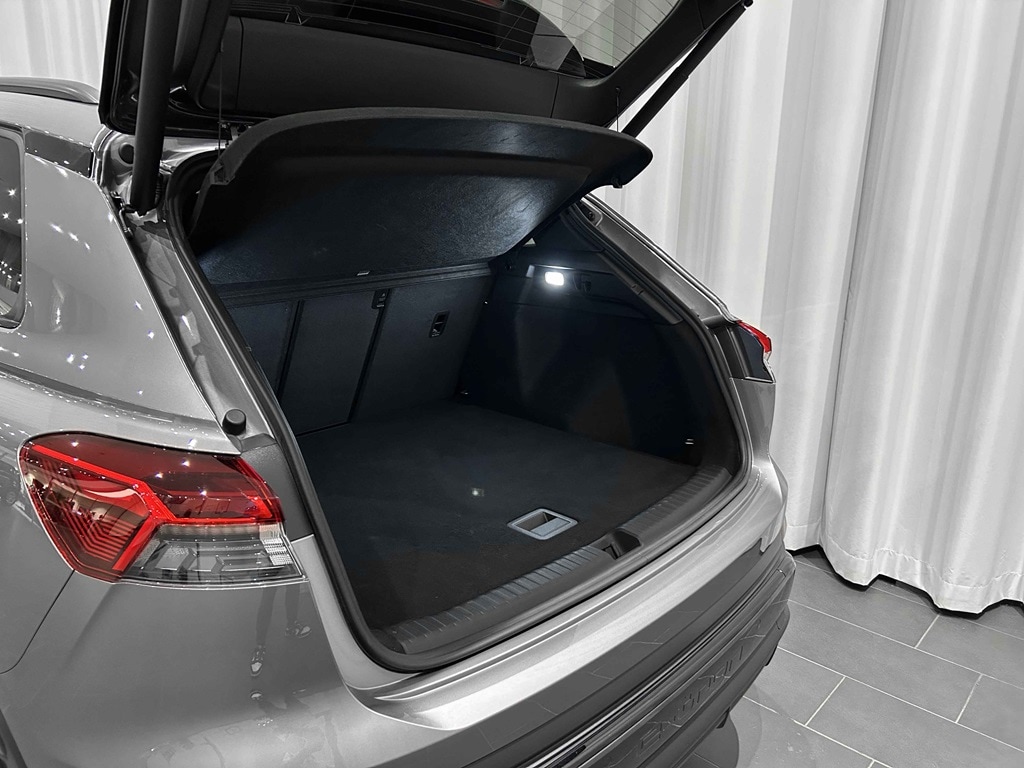 Bild som visar Audi Q4 e-tron Q4 45 e-tron quattro S line 210,00 kW - för mer information kontakta din Audi Partner