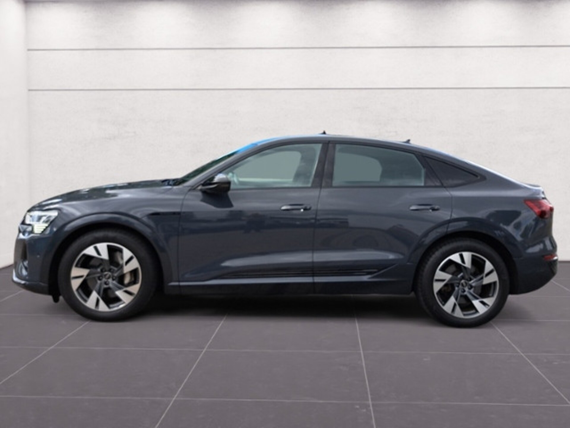 Audi Q8 Sportback e-tron Advanced