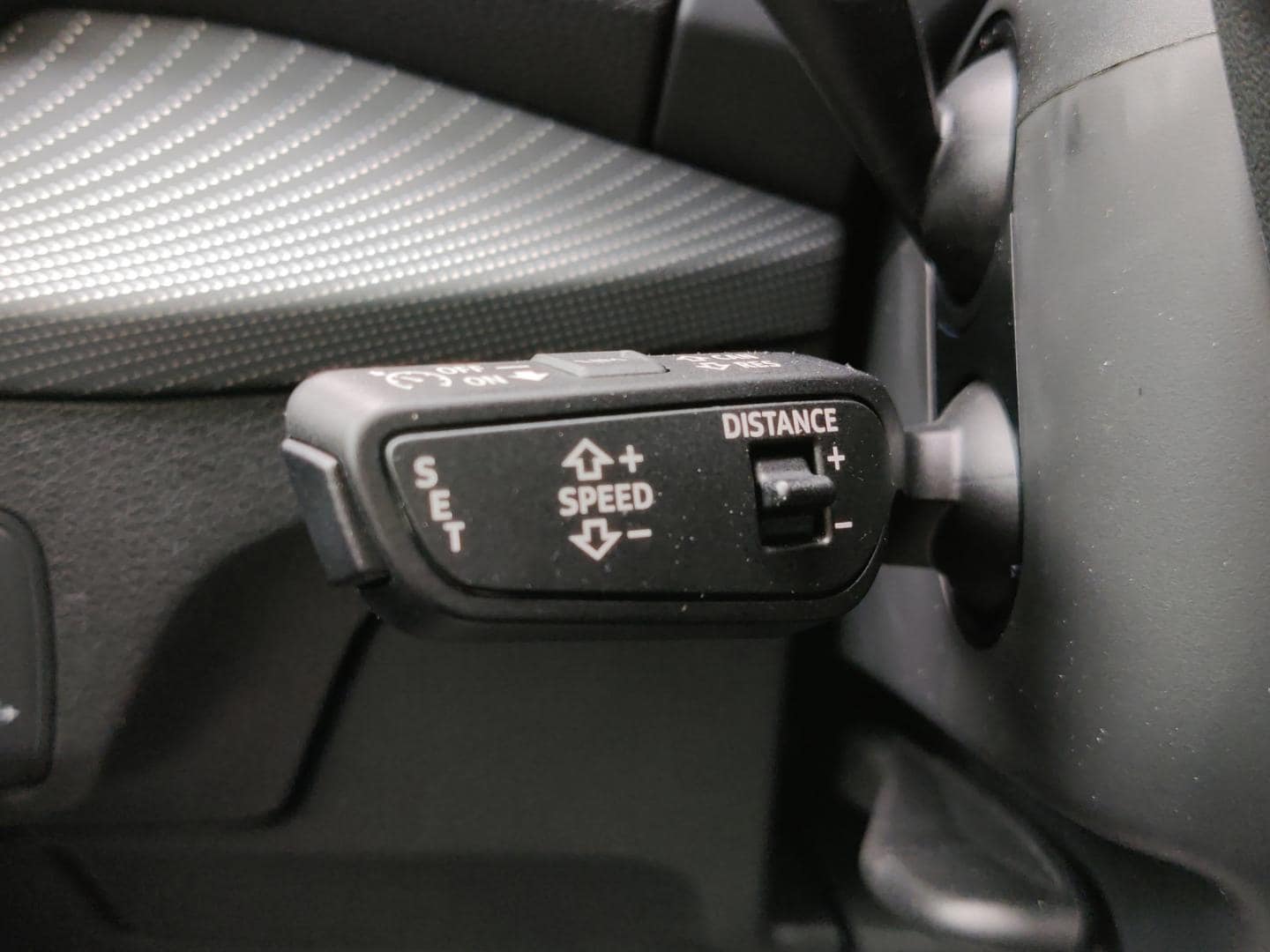Bild über Audi Q2 advanced 35 TFSI S tronic - für weitere Informationen kontaktieren Sie den Audi Partner