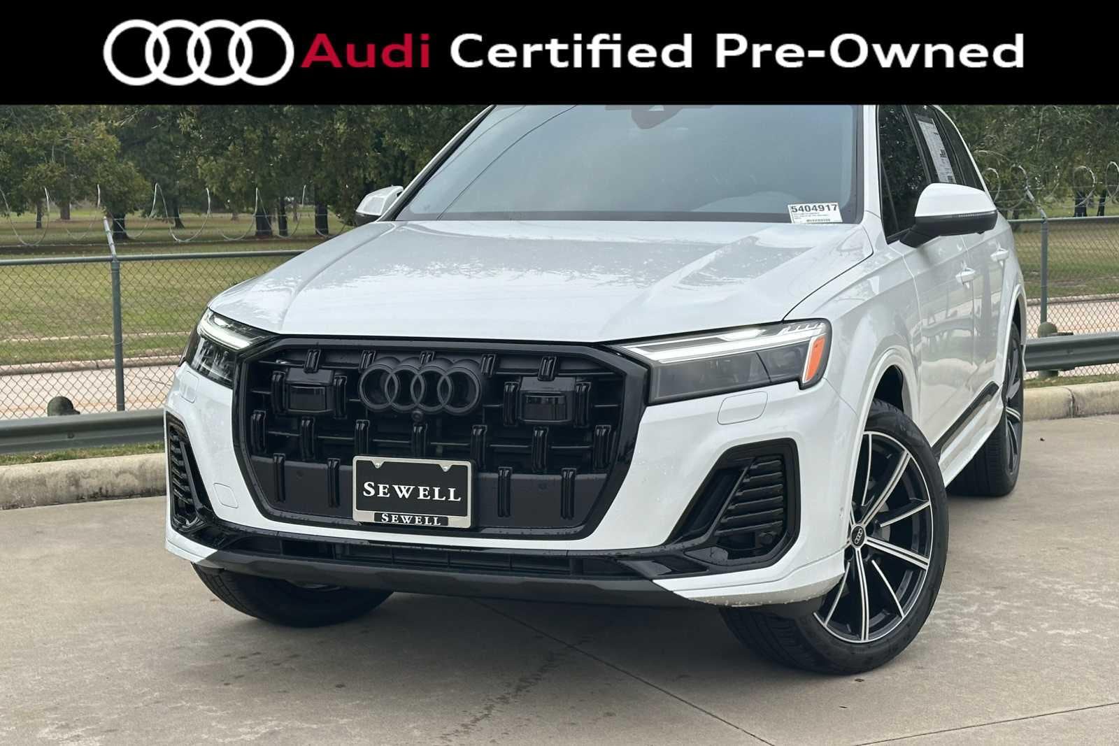 2026 Audi Q7 45 Premium Plus quattro Tiptronic's photo
