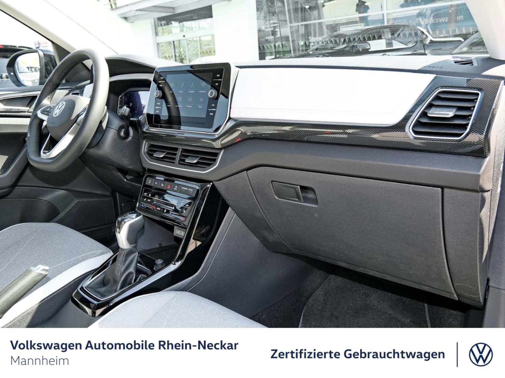 Volkswagen T-Cross Style