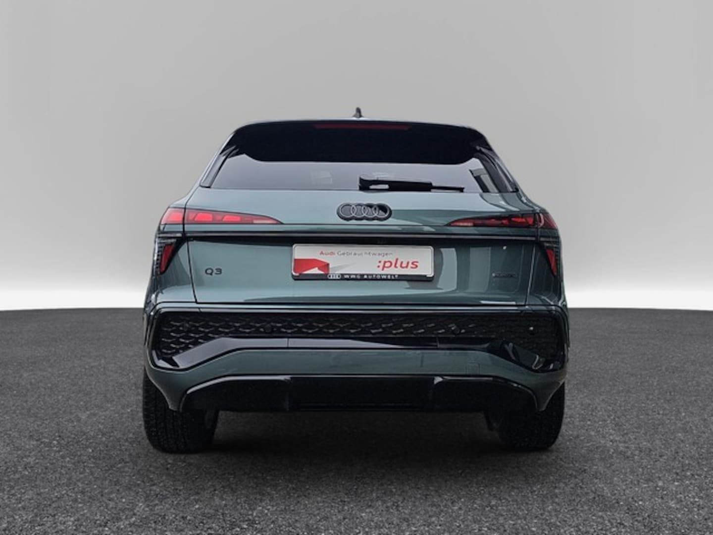 Bild über Audi Q3 SUV TFSI quattro 195 kW S tronic - für weitere Informationen kontaktieren Sie den Audi Partner