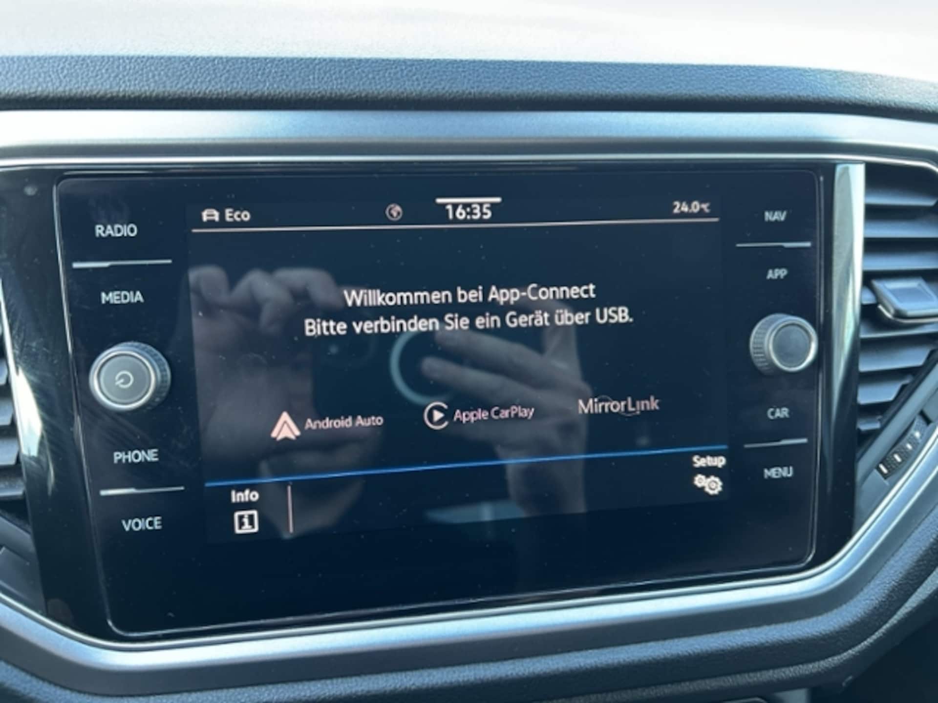 Volkswagen T-Roc Active