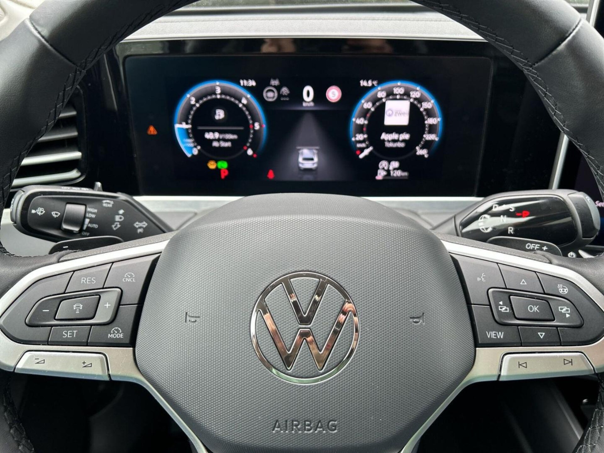 Volkswagen Passat Elegance
