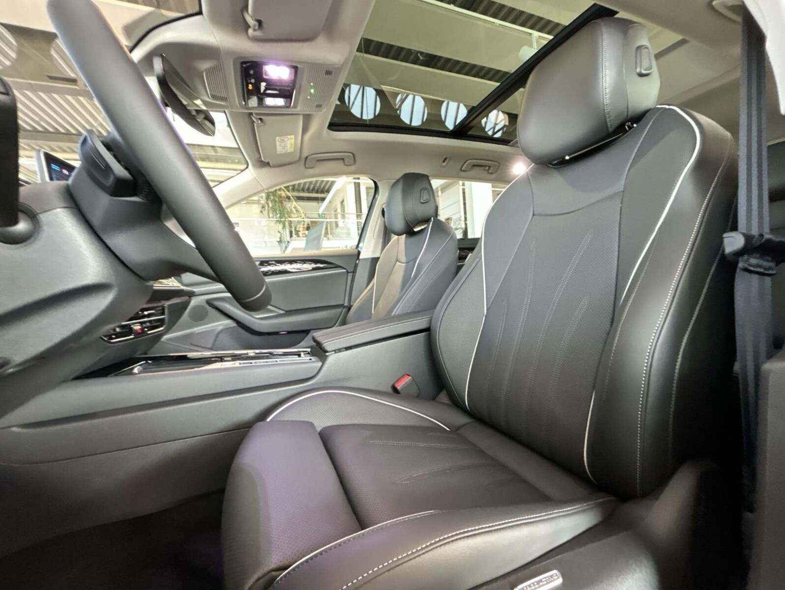 Volkswagen Passat – Bild 14