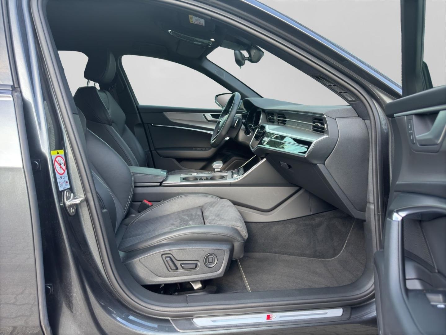Bild über Audi S6 Avant S6 Avant TDI 253(344) kW(PS) tiptronic - für weitere Informationen kontaktieren Sie den Audi Partner