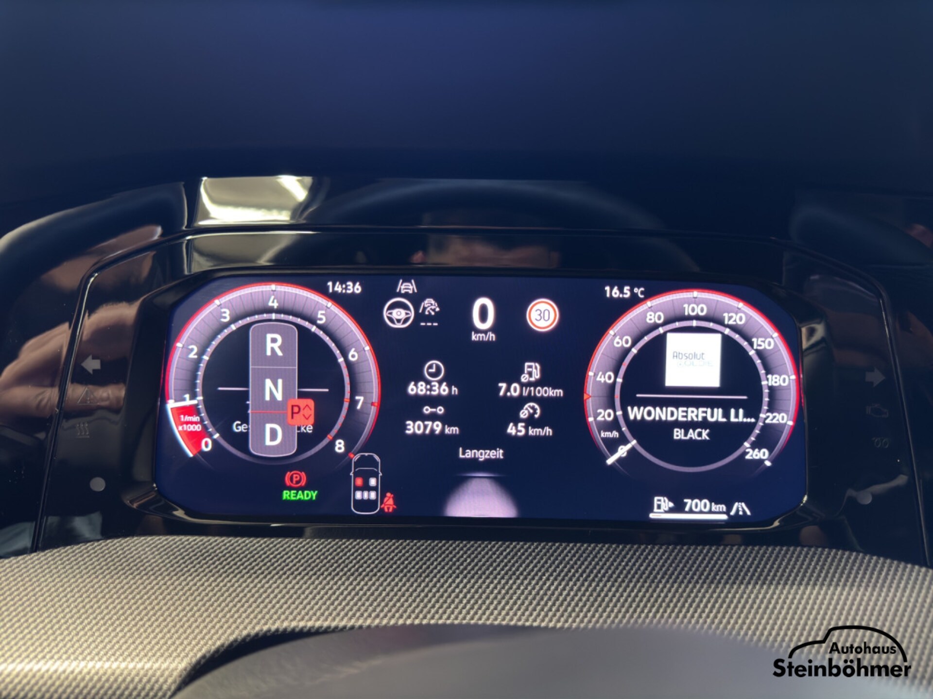 Volkswagen Golf R-Line