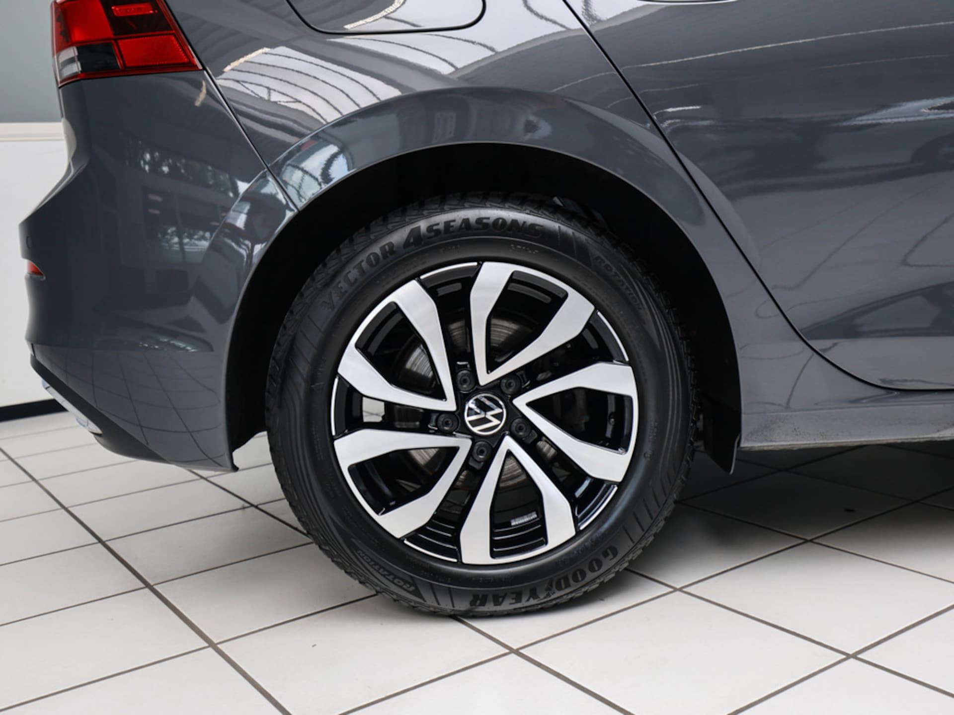 Volkswagen Golf Life