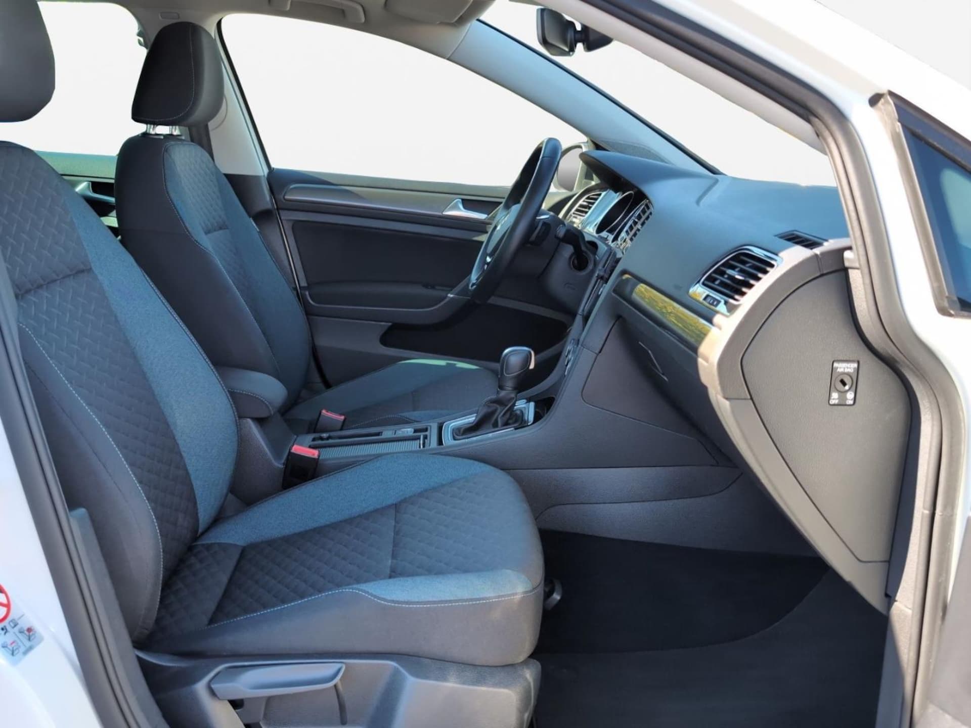 Volkswagen Golf IQ.DRIVE
