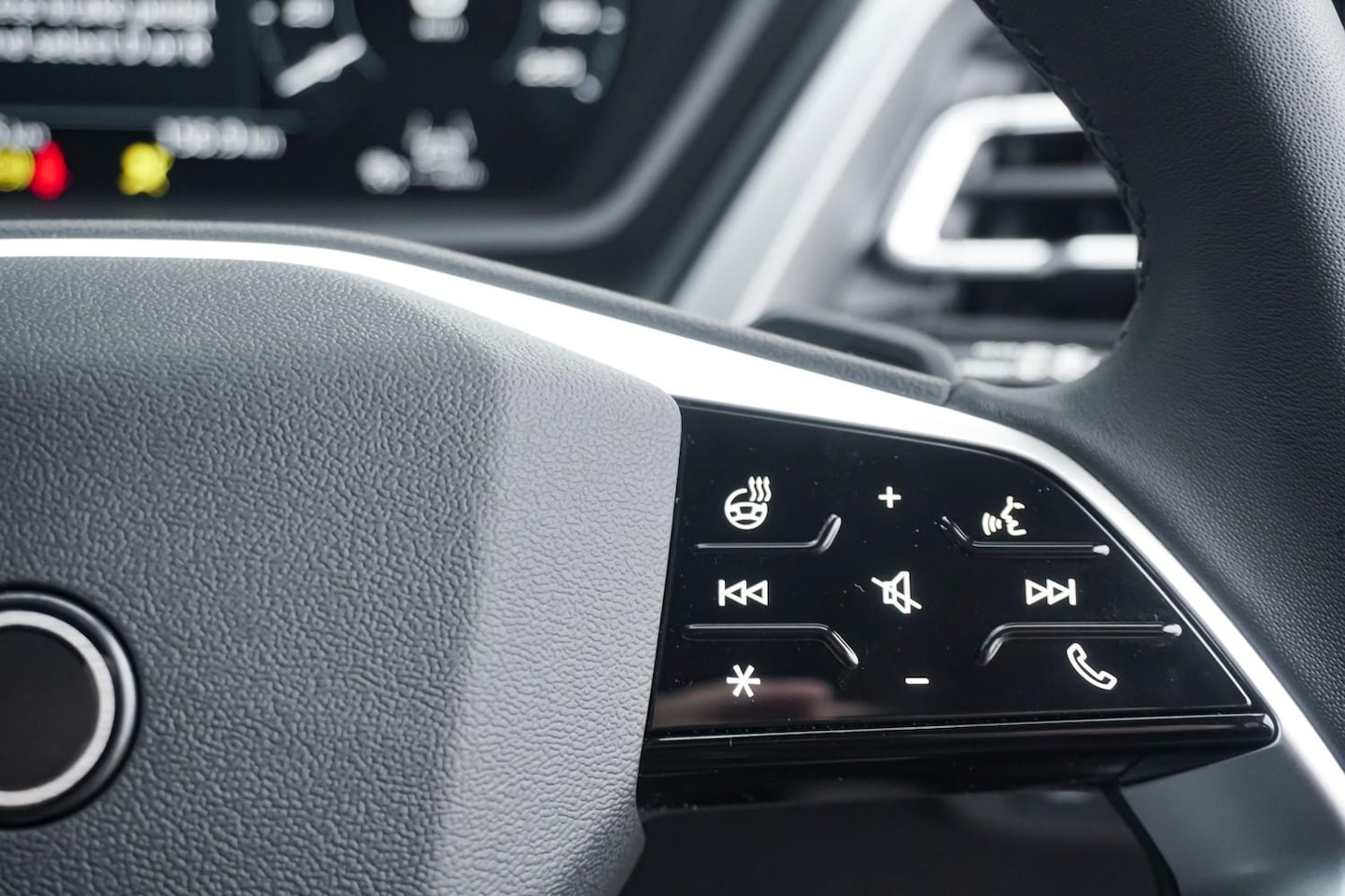 Image about Audi Q4 e-tron 45 e-tron