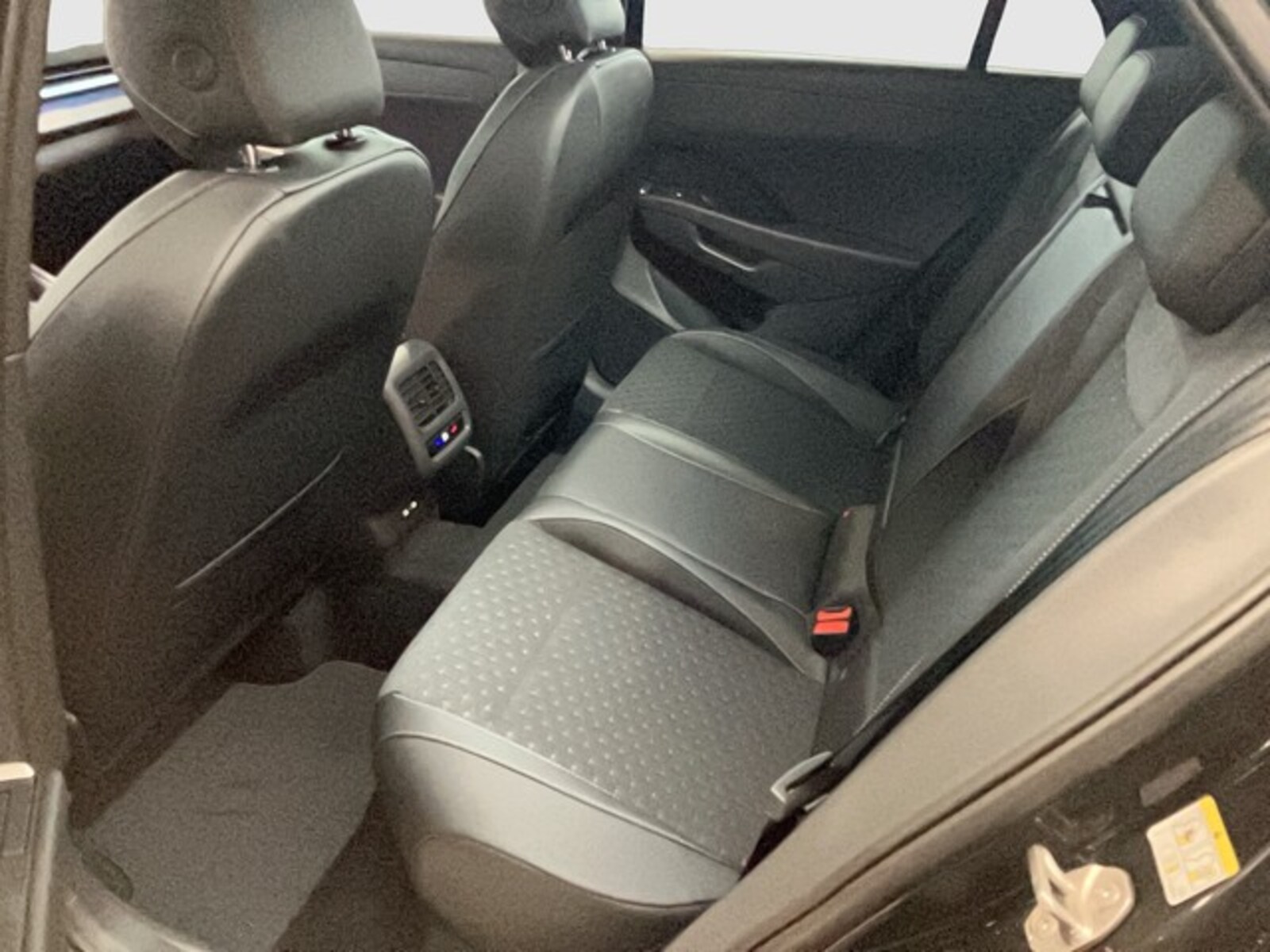 Volkswagen T-Roc – Bild 10