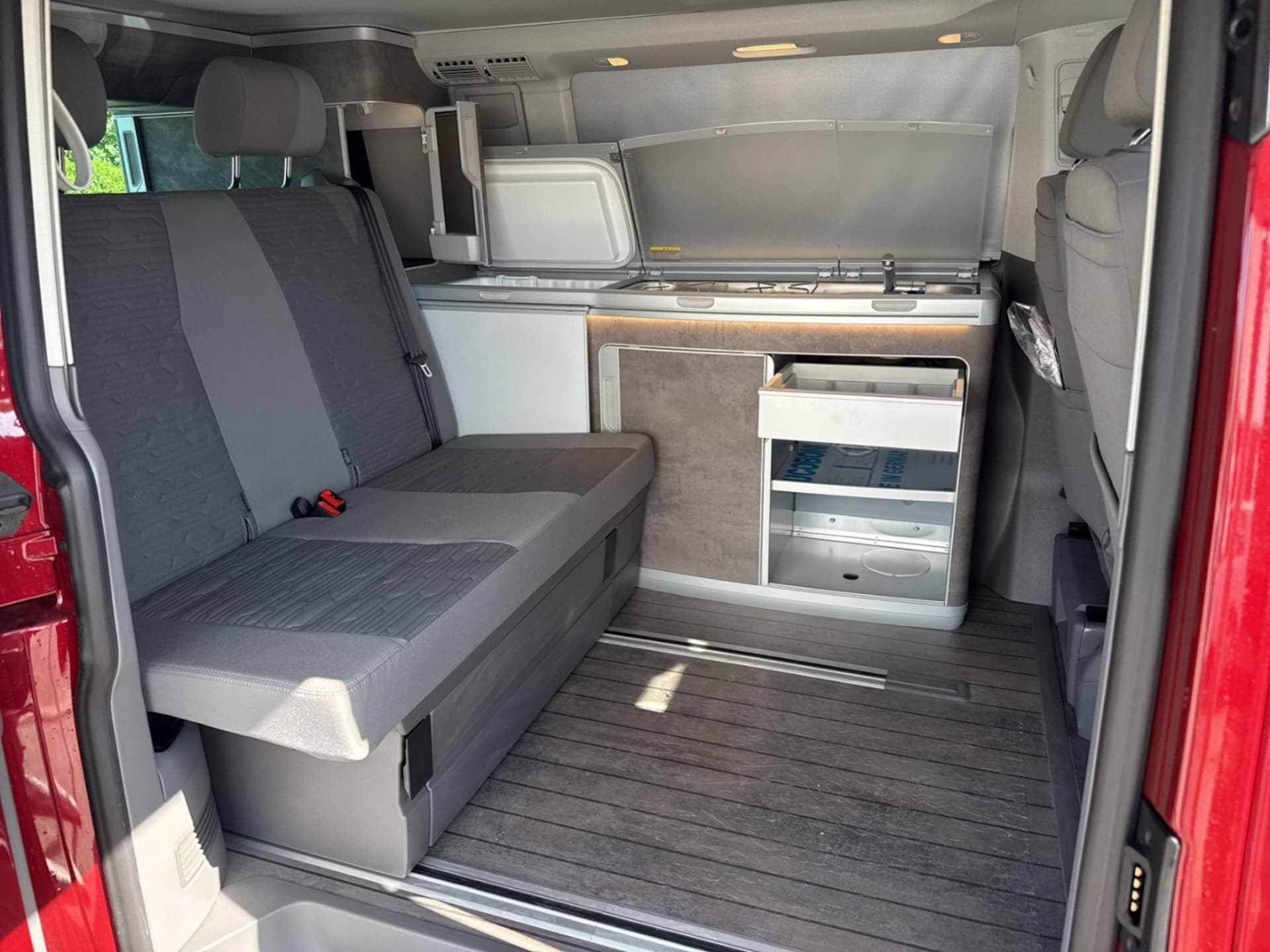 Volkswagen T6.1 California Ocean