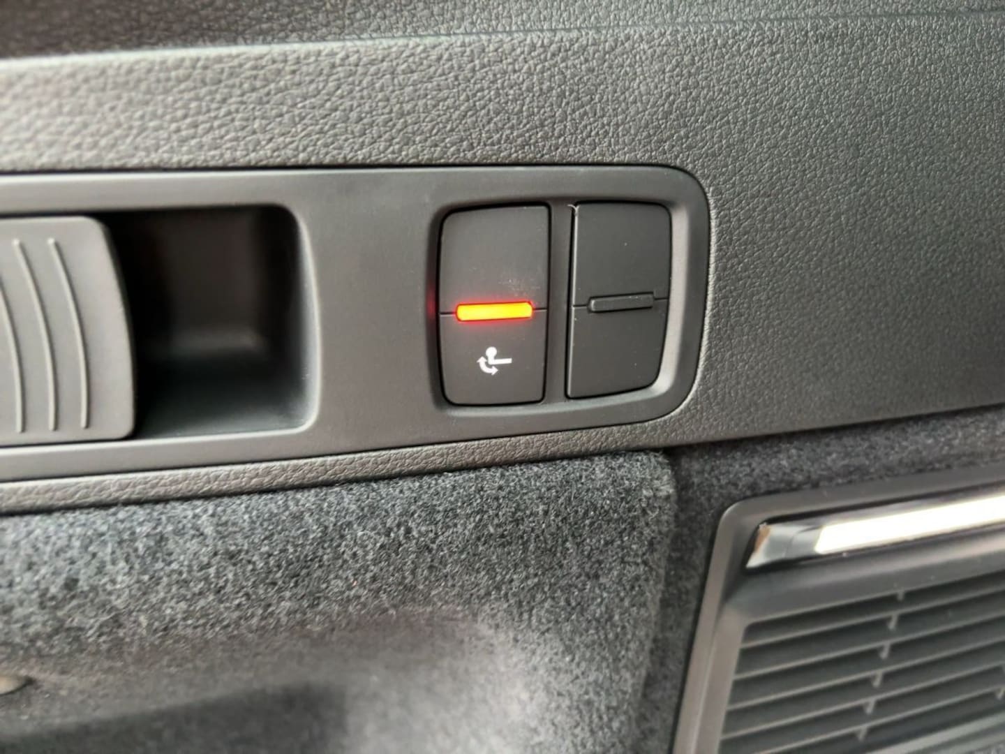 Bild über Audi Q5 40 TDI quattro S tronic - für weitere Informationen kontaktieren Sie den Audi Partner