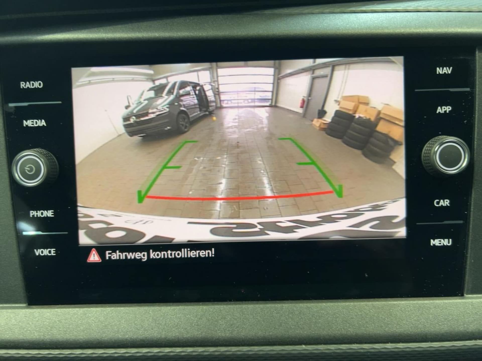 Volkswagen T6.1 Transporter Kasten langer Radstand