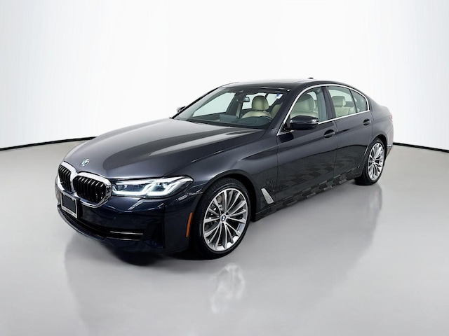 2023 BMW 530