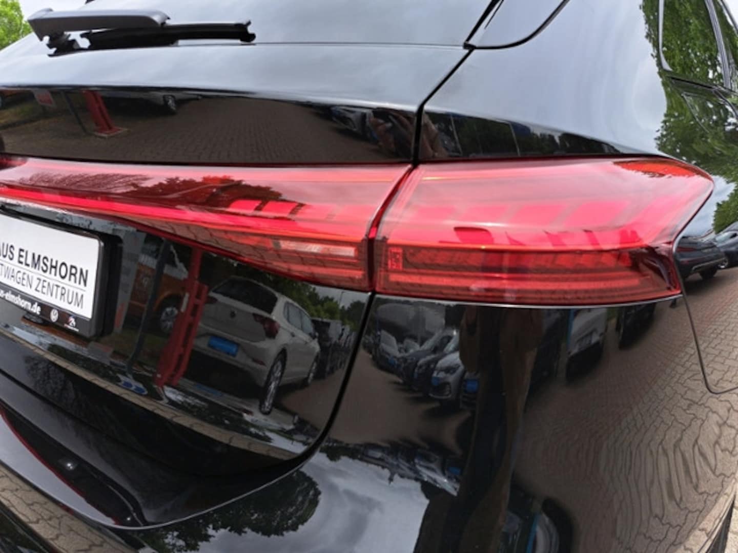 Bild über Audi A6 Avant e-tron e-tron performance - für weitere Informationen kontaktieren Sie den Audi Partner