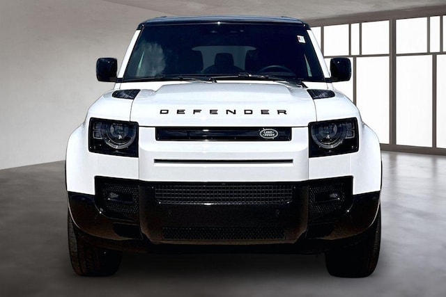 2025 Land Rover Defender