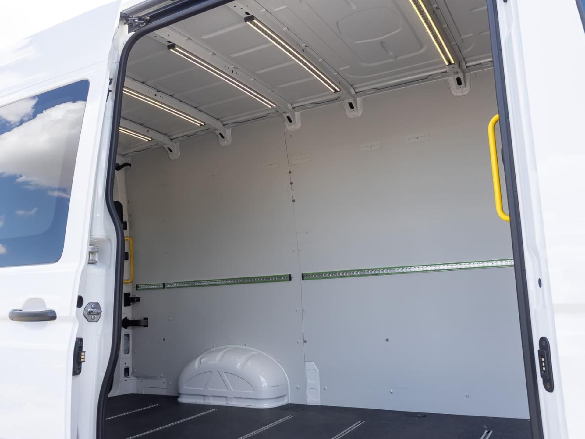 Volkswagen Crafter Kasten mittlerer Radstand