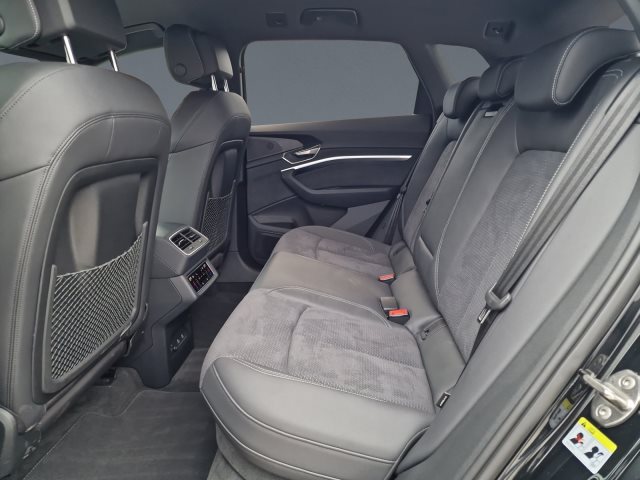 Image about Audi Q8 e-tron S line 55 e-tron quattro