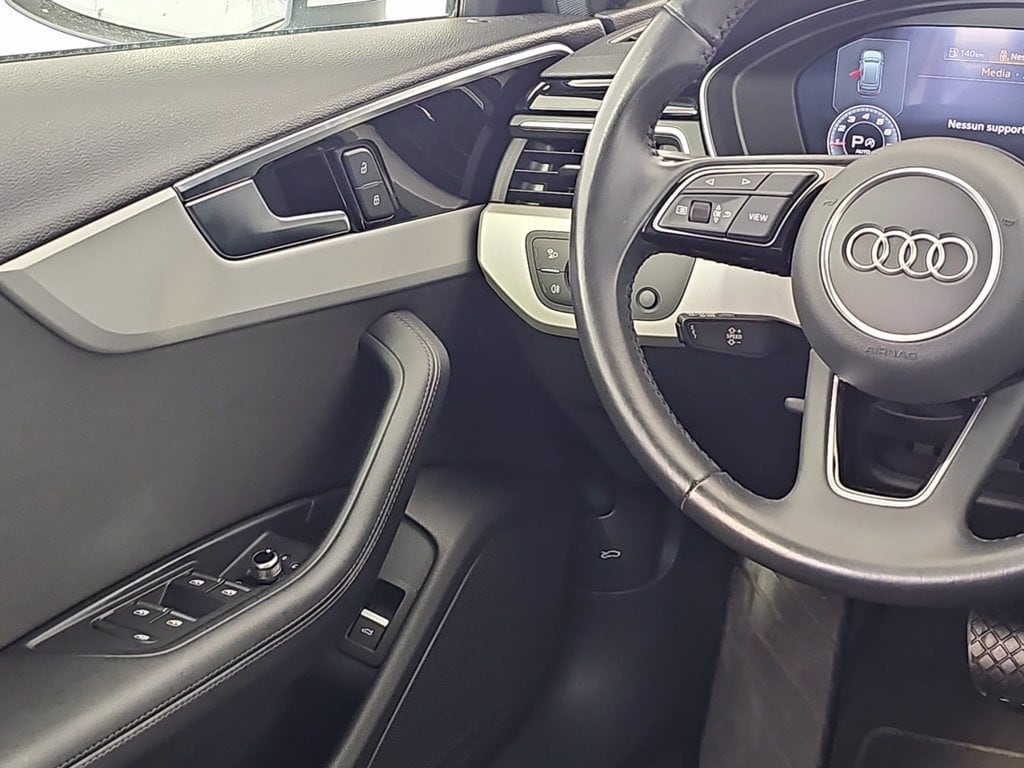 Immagine di Audi A4 allroad quattro Business Evolution 45 TFSI 180 kW (245 PS) S tronic - Vista: for more details contact your dealer