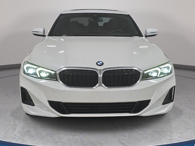 2023 BMW 330i