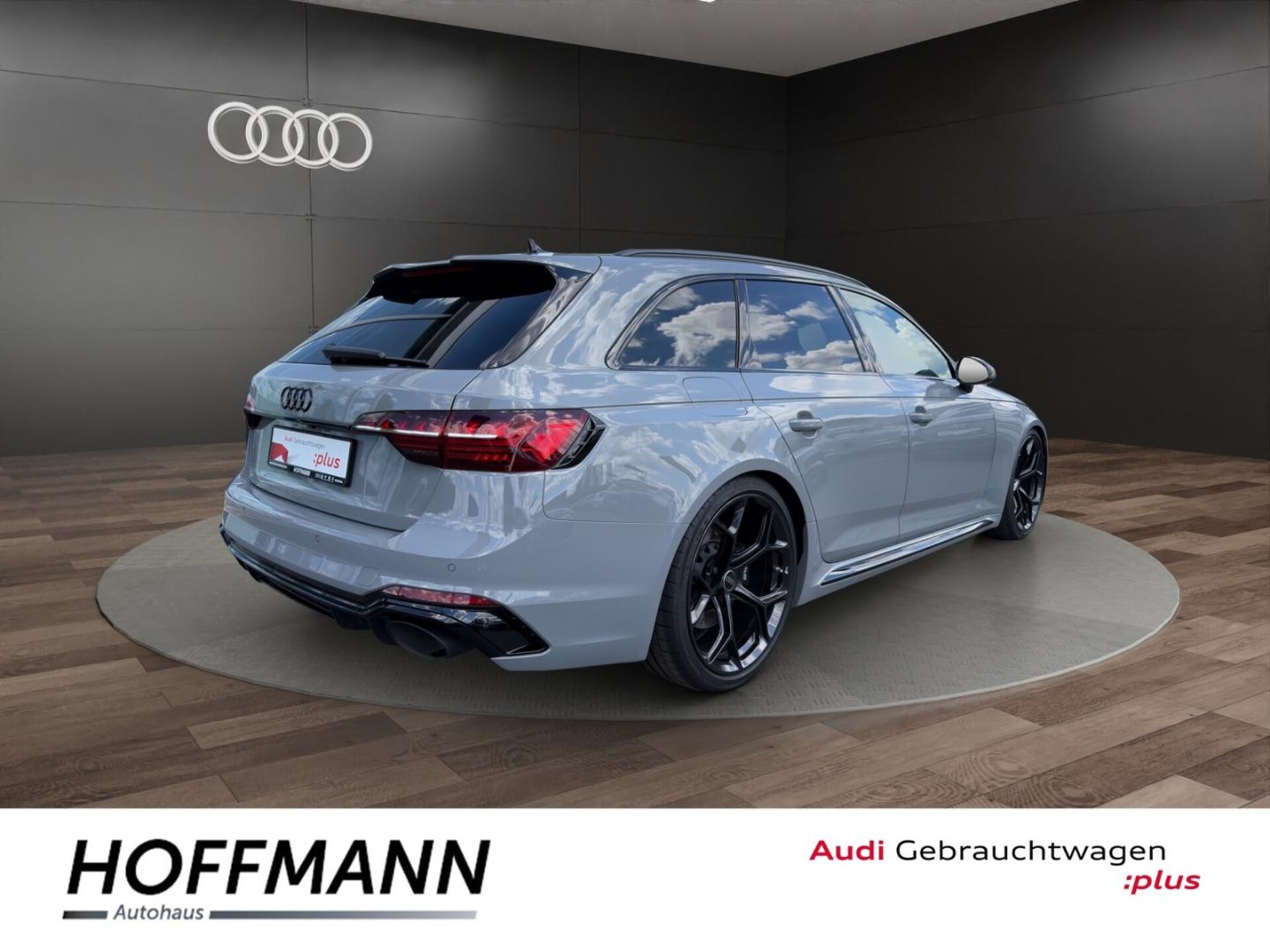 Audi RS 4 Avant