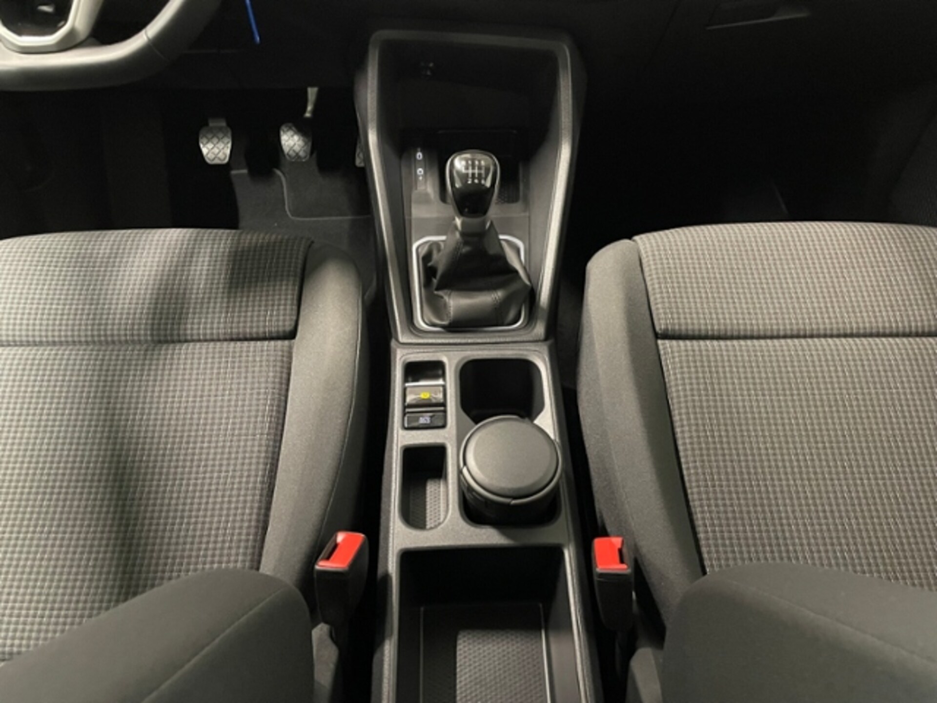 Volkswagen Caddy Basis-Modell