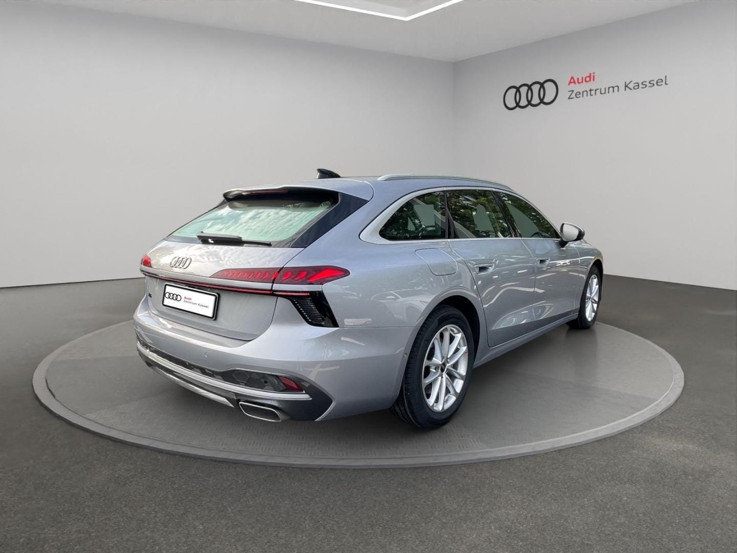 Bild über Audi A6 Avant TFSI 150 kW S tronic - für weitere Informationen kontaktieren Sie den Audi Partner