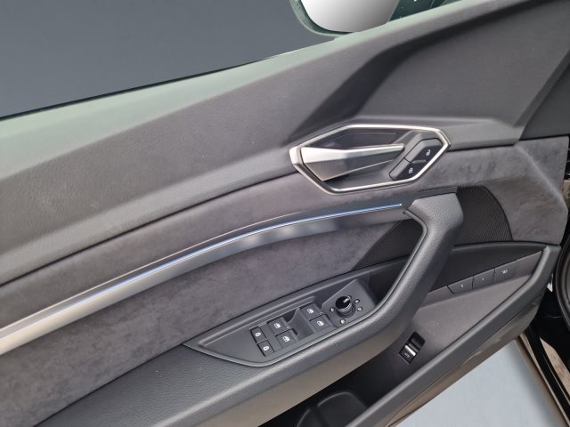 Image about Audi Q8 e-tron S line 55 e-tron quattro