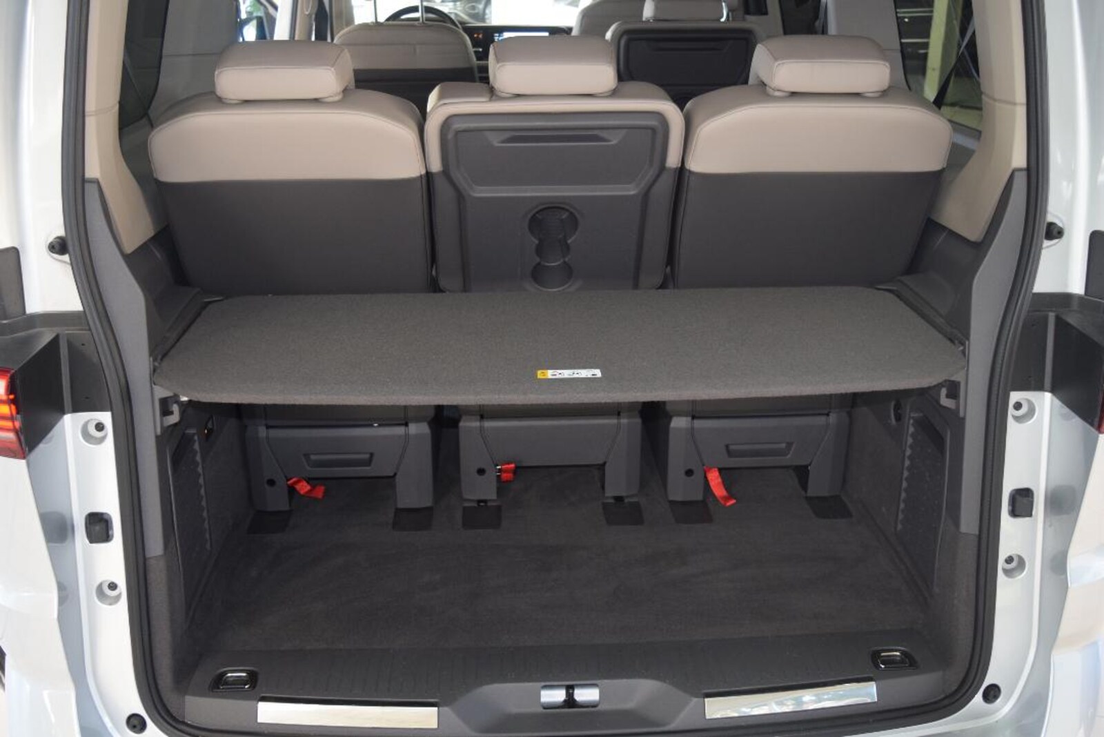 Volkswagen Multivan Langversion – Bild 11