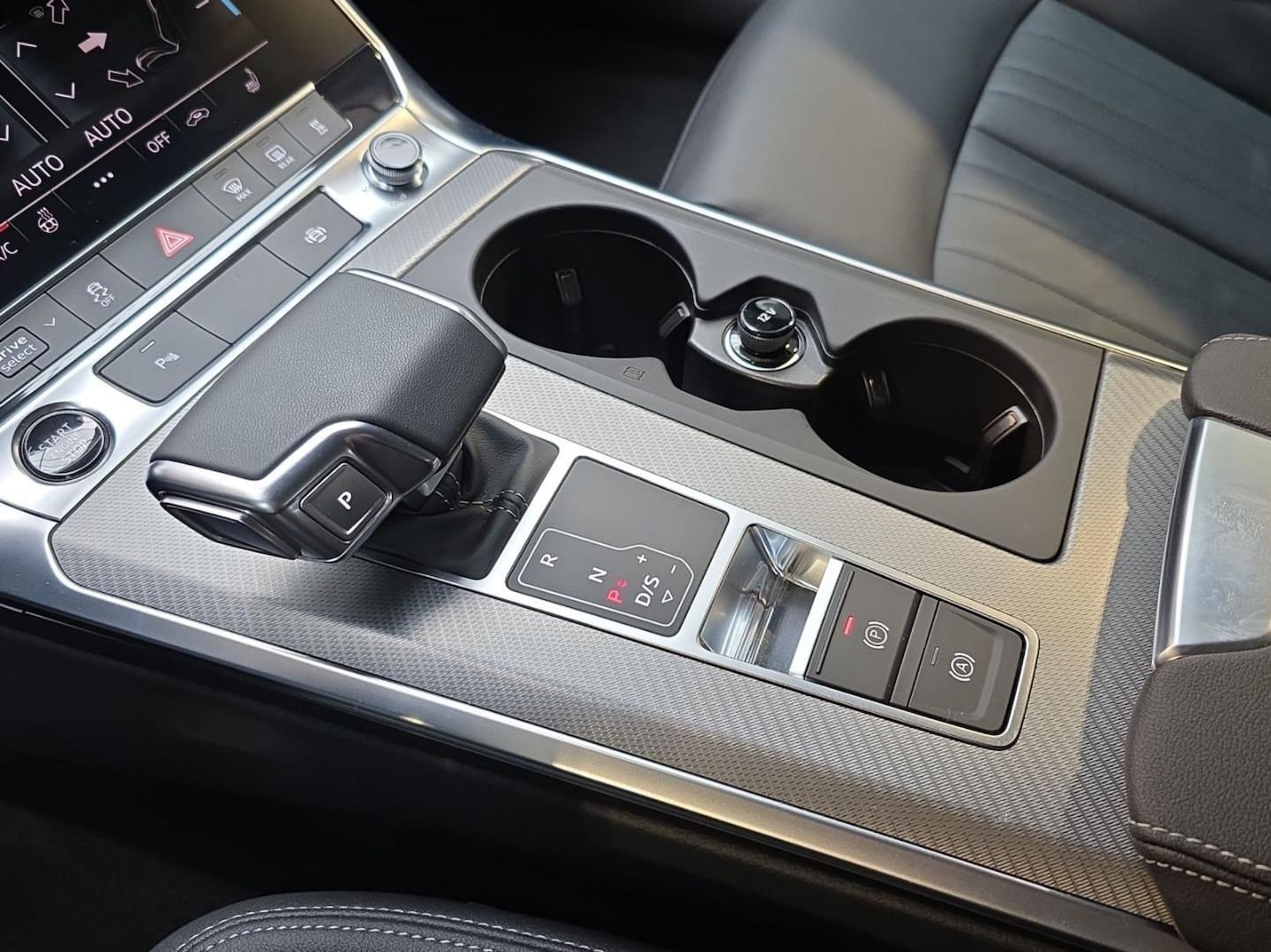 Bild über Audi A6 Avant advanced 45 TDI quattro S tronic - für weitere Informationen kontaktieren Sie den Audi Partner