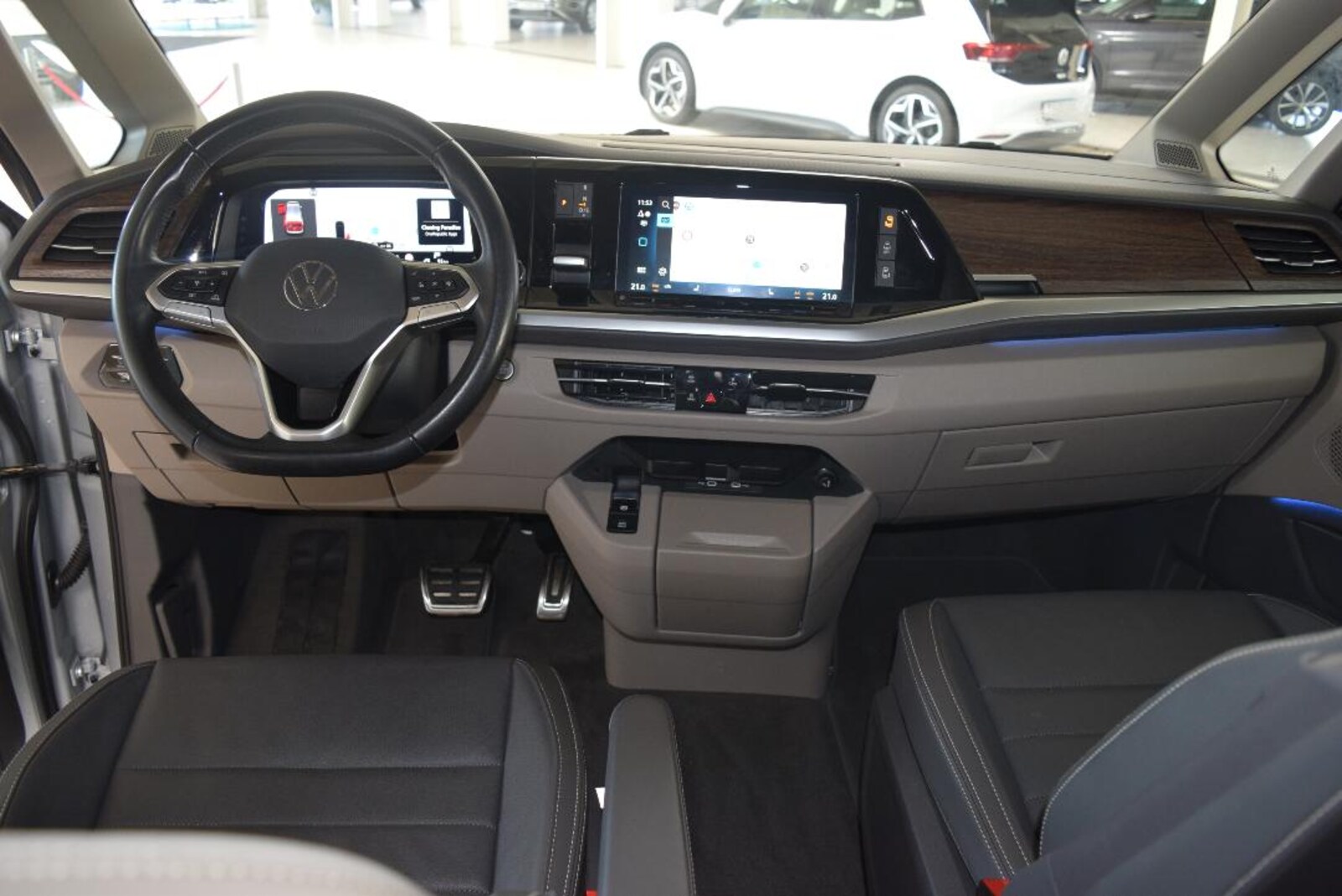 Volkswagen Multivan Langversion – Bild 13